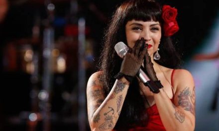 Festival de Viña se despide con éxito de J Balvin y Mon Laferte