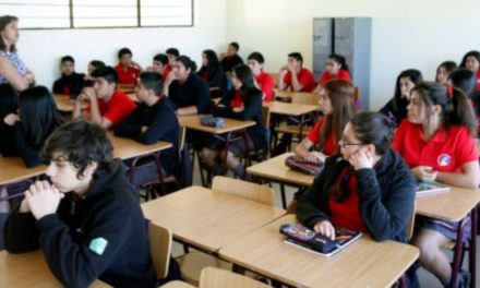 Encuesta revela preocupación de chilenos por segregación en sistema de educación y salud