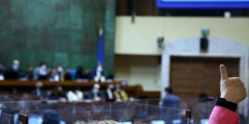 Aprobados los beneficios sociales: Proyecto Chile Apoya Invierno y Postnatal parental fueron despachados al Senado