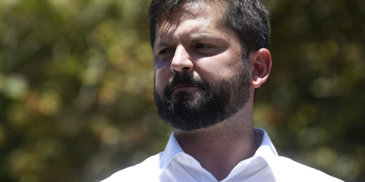 El matiz de Boric con “los caminos” de Lagos: Mandatario sostuvo que algunos personeros de la derecha han reconocido no creer en una nueva Constitución