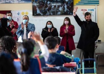 Gobierno presenta plan de trabajo para promover la asistencia a clases presenciales