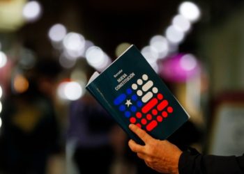 ¿Y qué dicen los expertos?: La alternativa que abre el debate sobre la continuación del proceso constituyente