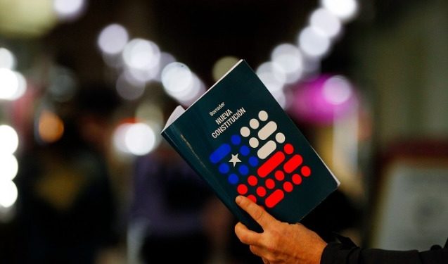 ¿Y qué dicen los expertos?: La alternativa que abre el debate sobre la continuación del proceso constituyente