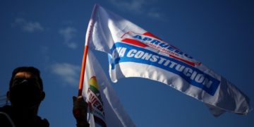 Con distintas interpretaciones, el oficialismo cierra filas tras declaraciones de Boric sobre nuevo proceso constituyente