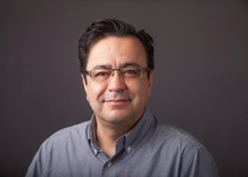 Claudio Fuentes y las noticias falsas: “Es una estrategia que ya está establecida en el sistema político”