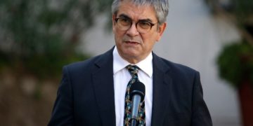 Ministro Mario Marcel descartó que reforma tributaria financie la condonación del CAE