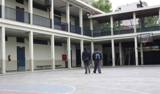 Regreso a los colegios después de vacaciones: Mejora asistencia, pero se mantiene bajo los niveles pre pandemia