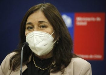“Esto llegó para quedarse”: Ministra de Salud anuncia posible quinta dosis de refuerzo contra el Covid-19