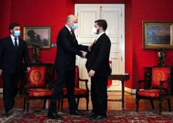 Elizalde y Soto liderarán gestiones en el Congreso para reiniciar la redacción de una nueva constitución