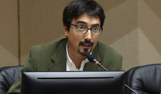 Frente Amplio critica a Chile Vamos y señala que su postura limita discusión de futuro órgano constituyente