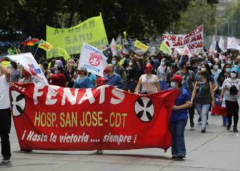Anuncian despido de 16 mil trabajadores de la salud pública al terminar la alerta sanitaria por Covid-19