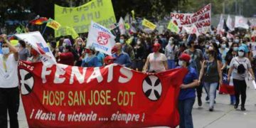 Anuncian despido de 16 mil trabajadores de la salud pública al terminar la alerta sanitaria por Covid-19