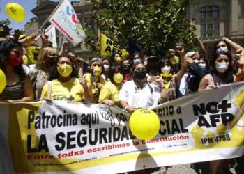 Senador Latorre en la antesala de anuncio sobre pensiones: “Es primera vez que se toca la hegemonía de las AFP”