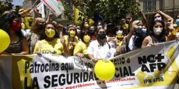 Senador Latorre en la antesala de anuncio sobre pensiones: “Es primera vez que se toca la hegemonía de las AFP”