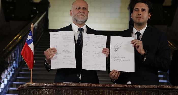 “Acuerdo por Chile”: Partidos zanjan proceso constituyente con 50 electos y 24 expertos designados