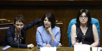 Fiscalía Nacional continúa descabezada: Tesis parlamentaria de “continuismo” echa por tierra candidatura de Marta Herrera