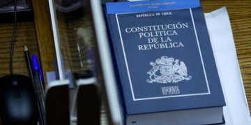 ¿Semana clave para el acuerdo constituyente?: Partidos intensifican diálogos para destrabar posturas sobre futuro órgano redactor