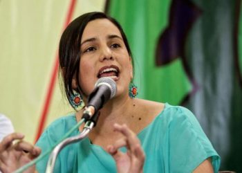 Veronika Mendoza, presidenta del movimiento Nuevo Perú: “Se está configurando una suerte de dictadura cívico militar”