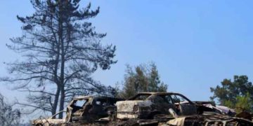 Incendio forestal avanza en el Ñuble: evacuaciones en Quillón y preocupa situación en Chillán