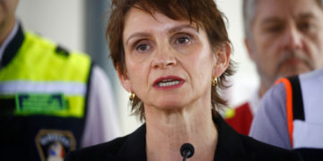 Ministra Carolina Tohá no descarta aplazar regreso a clases en algunas comunas