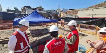 Descubren nuevos hallazgos arqueológicos del siglo XIX y XX en obras de la Línea 7