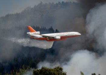 Ten Tanker ya se encuentra en Chile para combatir las llamas en el sur del país