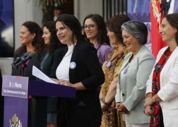 Sala Cuna para Chile, anticonceptivos a bajo costo y aumento en la oferta de cirugías de incontinencia urinaria: Los anuncios del Gobierno en este 8M