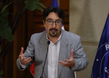 Revolución Democrática busca acuerdos amplios y fortalecimiento de gobiernos locales ad portas de un nuevo año en el oficialismo