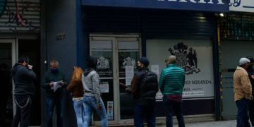 Comisión de Constitución del Senado aprueba ley de desnotarización