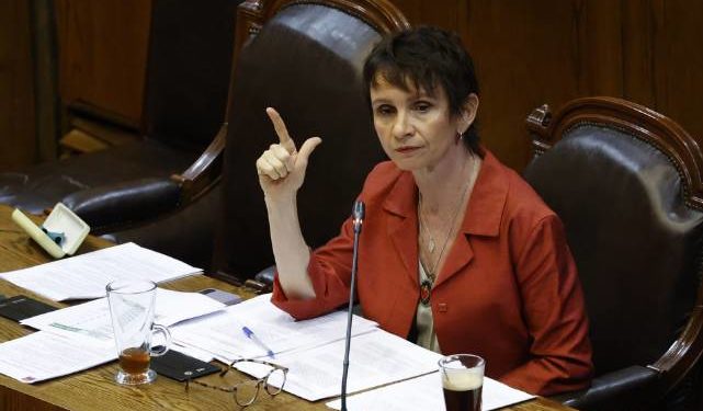 Tensa sesión en el Senado: Gobierno se retira de la Comisión de Seguridad ante rechazo de indicaciones de proyecto Nain-Retamal