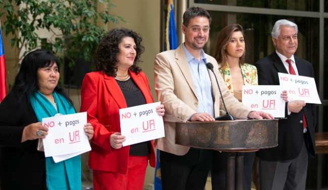 “No más pagos en UF”: Parlamentarios PS presentan proyecto que elimina cobro en Unidades de Fomento