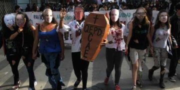 Dirigente del Movimiento Deuda Educativa critica portazo de Mario Marcel a la condonación del CAE