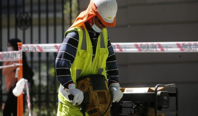 Tasa de desocupación asciende a 8,5% durante el último trimestre
