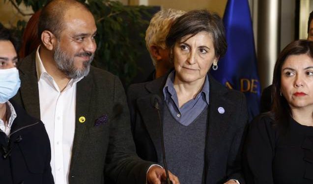 Ministra Aguilera y uso de mascarillas en colegios: “También lo recomendamos cada vez que uno está en un ambiente aglomerado”