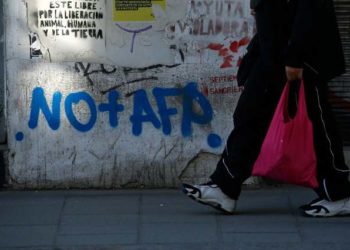 Reforma previsional: Dirigentes sociales y expertos acusan “renuncia” de parte del Gobierno