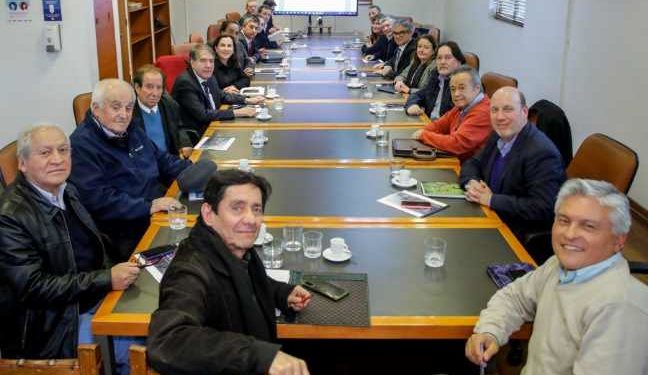 “Hay que hacer un esfuerzo en justicia tributaria”: Gremios de pymes cuestionan postura de grandes empresarios sobre pacto fiscal