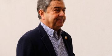 Senador Coloma ingresó requerimiento ante el TC por Comisión contra la Desinformación