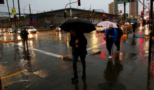 Decretan alerta preventiva por nuevo sistema frontal y cierran Los Libertadores