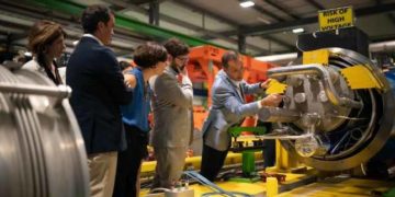 “Esto es crecimiento en materia científica”: Boric anuncia que Chile postulará para integrar Consejo Europeo para la Investigación Nuclear