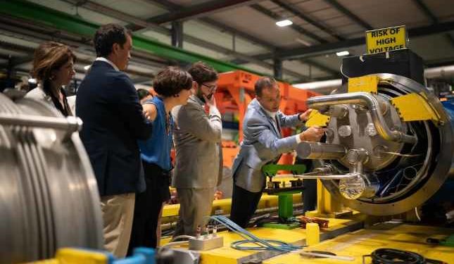 “Esto es crecimiento en materia científica”: Boric anuncia que Chile postulará para integrar Consejo Europeo para la Investigación Nuclear