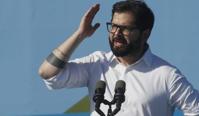 Presidente Boric por condicionamiento de la UDI a retomar diálogo sobre pensiones sólo con la salida de Jackson del gabinete: “¿Cómo se les ocurre?”