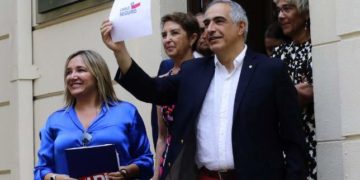 Pese a impasse por la AC: UDI, RN y Evópoli deciden seguir actuando en conjunto