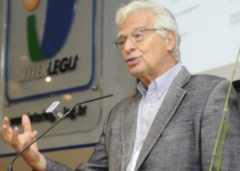 Andras Uthoff y debate por el 6 por ciento: “Mandar todo a capitalización individual es sencillamente la defensa del negocio de las AFP”