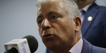 Carlos Díaz al inicio de la asamblea nacional de profesores: “Estos puntos no se modifican porque se haya cambiado al ministro de Educación”