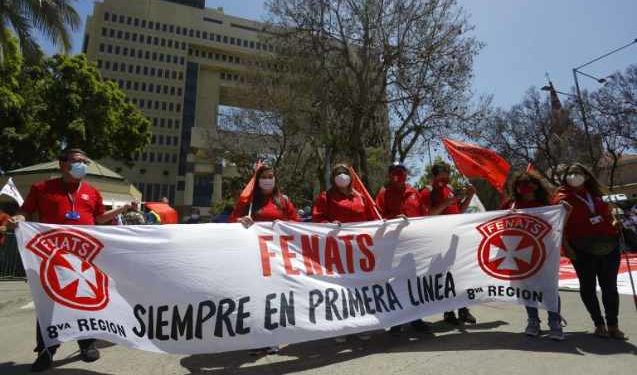 Fenats finaliza paro de dos días y anuncia que mantendrá “alerta permanente”