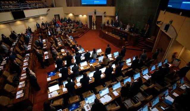 Desde RN al PS: Diputados firman acuerdo “Por la Democracia, los Derechos Humanos y la no violencia política”