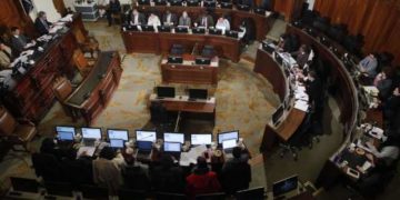 Expertos coinciden en la necesidad de “hacer todos los esfuerzos” para salvar proceso constituyente