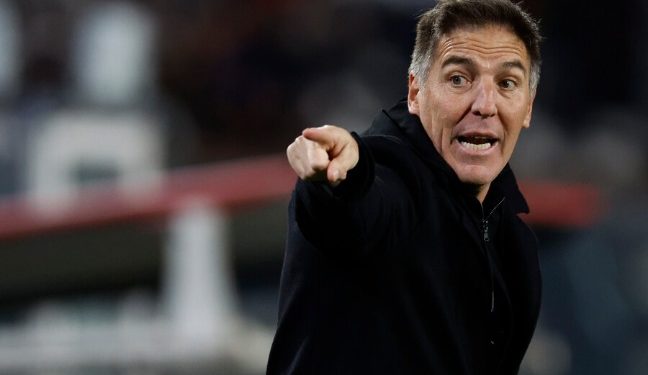 Eduardo Berizzo: “No sé si soy ingenuo en mi optimismo, pero pienso que nos puede ir mejor”
