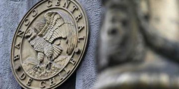 Economista Osvaldo Rosales: “Ha habido una demora excesiva en ir ajustando la tasa de interés”