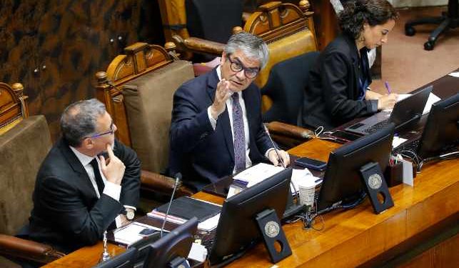 Hacienda defiende estimaciones de crecimiento económico en debate del Presupuesto 2024: Inflación a un 3,5% y repunte de la actividad financiera